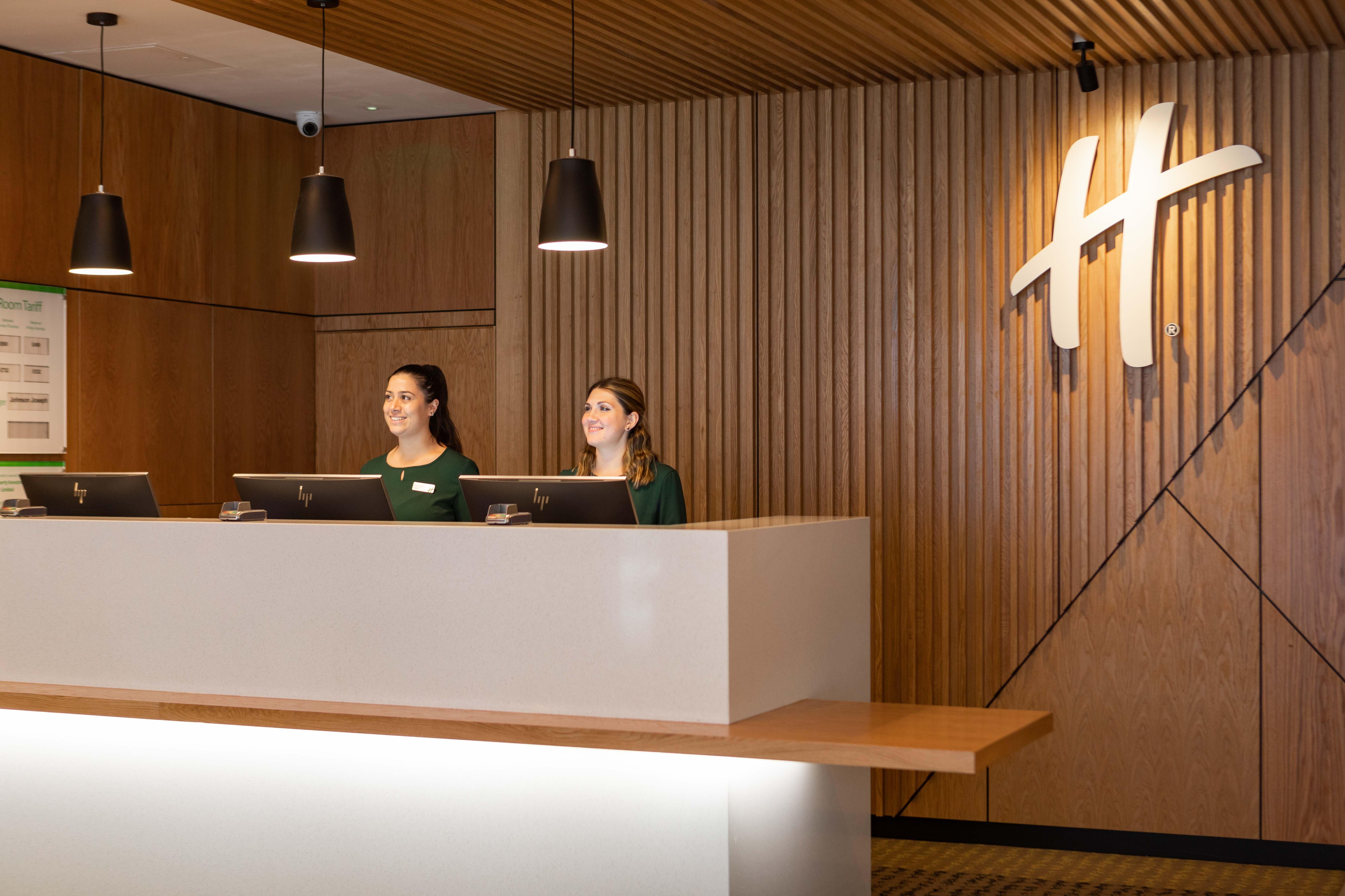 Holiday Inn London - Whitechapel, An Ihg Hotel Εξωτερικό φωτογραφία